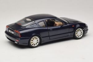 Maserati 3200 GT Bleu Bburago 1:18 3371-P1 Métal Moulé — image 3 sur 8