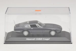 Maserati Ghibli Marron Métallisé Maxichamps 1:43 940123320 Métal Moulé — image 4 sur 5