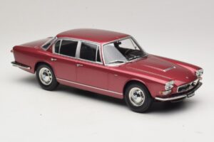 Maserati Quattroporte I Rouge Métallisé KK-Scale 1:18 KKDC181512 Métal Moulé — image 4 sur 6