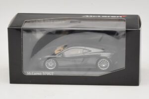 McLaren 570GT Storm Grey Minichamps 1:43 537154520 Métal Moulé — image 5 sur 5