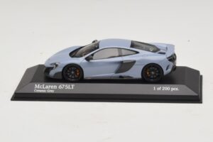 McLaren 675LT Ceramic Grey Minichamps 1:43 537154420 Métal Moulé