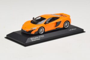 McLaren 675LT Orange Minichamps 1:43 537154421 Métal Moulé — image 2 sur 5