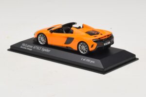 McLaren 675LT Spider Orange Minichamps 1:43 537154431 Métal Moulé — image 3 sur 5