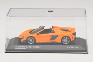 McLaren 675LT Spider Orange Minichamps 1:43 537154431 Métal Moulé — image 4 sur 5