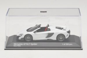 McLaren 675LT Spider Silica White Minichamps 1:43 537154432 Métal Moulé — image 4 sur 5