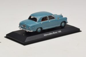 Mercedes 180 W120 Bleu Maxichamps 1:43 940033102 Métal Moulé — image 2 sur 5