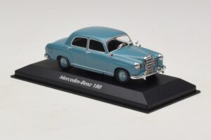 Mercedes 180 W120 Bleu Maxichamps 1:43 940033102 Métal Moulé — image 3 sur 5