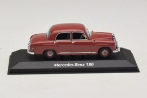 Mercedes 180 W120 Rouge Maxichamps 1:43 940033101 Métal Moulé
