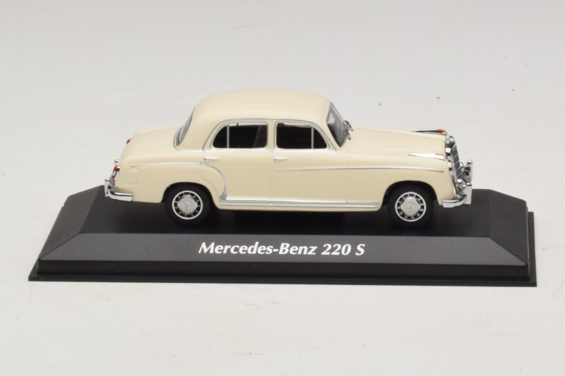 Mercedes 220 S W180 Blanc Maxichamps 1:43 940033000 Métal Moulé