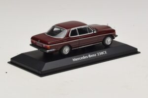 Mercedes 230 CE C123 Rouge Maxichamps 1:43 940032221 Métal Moulé — image 2 sur 5