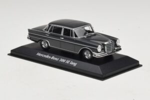 Mercedes 300 SE W112 Lang Gris Foncé Maxichamps 1:43 940035201 Métal Moulé — image 3 sur 5