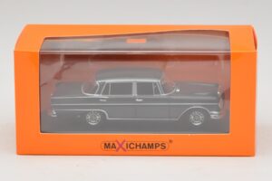 Mercedes 300 SE W112 Lang Gris Foncé Maxichamps 1:43 940035201 Métal Moulé — image 5 sur 5