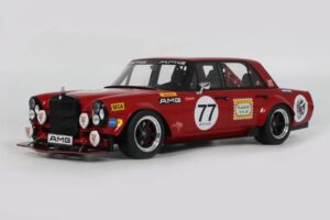 Mercedes 300 SEL W109 Red Pig S-Klub C63 S Mars Red GT Spirit 1:18 GT584 Résine — image 2 sur 2