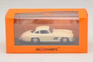 Mercedes 300 SL W198 Blanc Maxichamps 1:43 940039002 Métal Moulé — image 5 sur 5