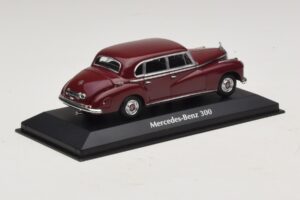 Mercedes 300 W186 Rouge Foncé Maxichamps 1:43 940039060 Métal Moulé — image 2 sur 5