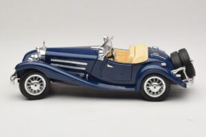 Mercedes 500K Roadster Bleu Bburago 1:20 3070 Métal Moulé — image 4 sur 8