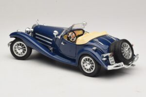 Mercedes 500K Roadster Bleu Bburago 1:20 3070 Métal Moulé — image 7 sur 8