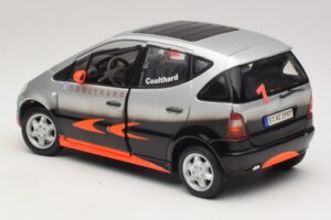 Mercedes A-Class W168 D. Coulthard Argent Maisto 1:18 35841 Métal Moulé — image 7 sur 8