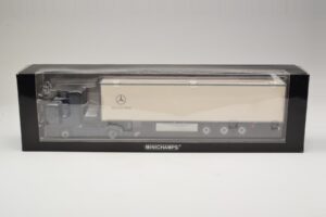 Mercedes Actros 1044 Bleu Minichamps 1:43 B66000604 Métal Moulé — image 6 sur 7