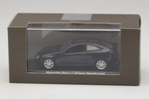 Mercedes C-Class Sportscoupe CL203 Blue Metallic Bundespressball Minichamps 1:43 MB010 Métal Moulé — image 5 sur 5