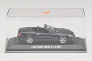 Mercedes SL R230 Bleu Métallisé Maxichamps 1:43 940037531 Métal Moulé — image 4 sur 5