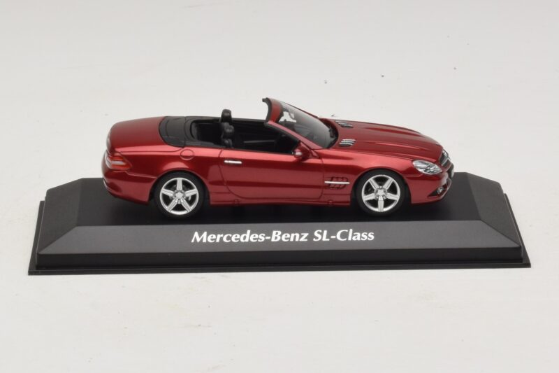 Mercedes SL R230 Rouge Métallisé Maxichamps 1:43 940037530 Métal Moulé