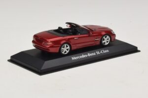 Mercedes SL R230 Rouge Métallisé Maxichamps 1:43 940037530 Métal Moulé — image 2 sur 5