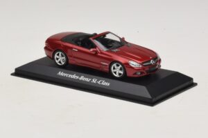 Mercedes SL R230 Rouge Métallisé Maxichamps 1:43 940037530 Métal Moulé — image 3 sur 5