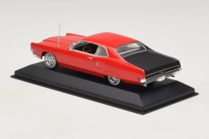 Mercury Marauder X-100 Rouge Noir Minichamps 1:43 400082121 Métal Moulé — image 3 sur 5