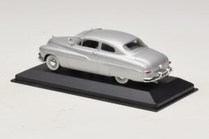 Mercury Monterey Argent Minichamps 1:43 400082404 Métal Moulé — image 3 sur 5