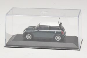Mini Cooper One R50 Aero Green Avec Toit Blanc Minichamps 1:43 MINI011 Métal Moulé — image 4 sur 5