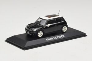 Mini Cooper S R53 Noir Avec Toit Panoramique Minichamps 1:43 MINI022 Métal Moulé — image 2 sur 4