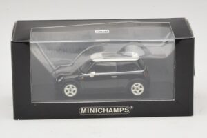 Mini Cooper S R53 Noir Avec Toit Panoramique Minichamps 1:43 MINI022 Métal Moulé — image 4 sur 4