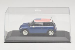 Mini Cooper S R53 Bleu Avec Drapeau Américain Minichamps 1:43 MINI014 Métal Moulé — image 4 sur 5