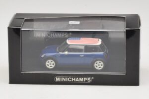 Mini Cooper S R53 Bleu Avec Drapeau Américain Minichamps 1:43 MINI014 Métal Moulé — image 5 sur 5