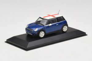 Mini Cooper S R53 Bleu Avec Drapeau Anglais Minichamps 1:43 MINI012 Métal Moulé — image 2 sur 5