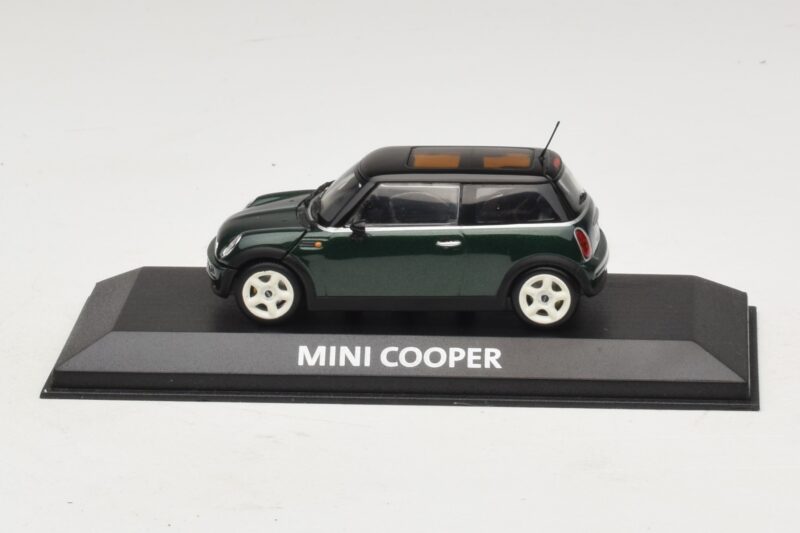 Mini Cooper S R53 Vert Foncé Avec Toit Noir Minichamps 1:43 MINI023 Métal Moulé