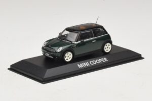 Mini Cooper S R53 Vert Foncé Avec Toit Noir Minichamps 1:43 MINI023 Métal Moulé — image 2 sur 5