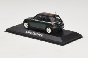Mini Cooper S R53 Vert Foncé Avec Toit Noir Minichamps 1:43 MINI023 Métal Moulé — image 3 sur 5