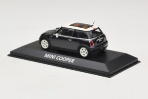 Mini Cooper S R53 Vert Foncé Avec Toit Panoramique Minichamps 1:43 MINI015 Métal Moulé — image 3 sur 4