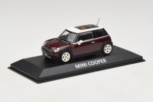 Mini Cooper S R53 Rouge Foncé Avec Toit Panoramique Minichamps 1:43 MINI019 Métal Moulé — image 2 sur 4
