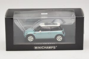 Mini Cooper S R53 Bleu Clair Métallisé Avec Toit Panoramique Minichamps 1:43 MINI018 Métal Moulé — image 4 sur 4