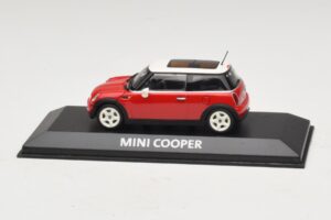 Mini Cooper S R53 Rouge Avec Toit Panoramique Minichamps 1:43 MINI024 Métal Moulé