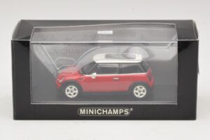 Mini Cooper S R53 Rouge Avec Toit Panoramique Minichamps 1:43 MINI024 Métal Moulé — image 5 sur 5
