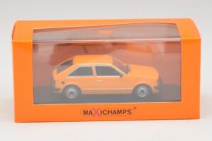 Opel Kadett D Orange Maxichamps 1:43 940044101 Métal Moulé — image 5 sur 5