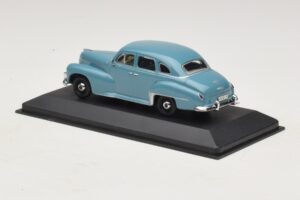 Opel Kapitän Bleu Minichamps 1:43 430043308 Métal Moulé — image 3 sur 5