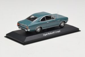 Opel Rekord C Coupé Bleu Maxichamps 1:43 940046121 Métal Moulé — image 2 sur 5