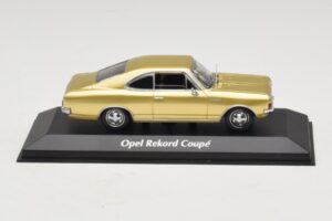 Opel Rekord C Coupé Or Maxichamps 1:43 940046120 Métal Moulé