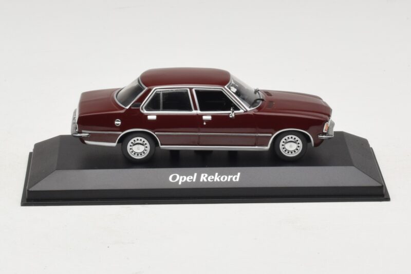 Opel Rekord D Rouge Foncé Maxichamps 1:43 940044000 Métal Moulé