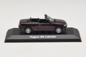 Peugeot 306 Cabriolet Violet Métallisé Maxichamps 1:43 Peugeot 306 Cabriolet Violet Métallisé Maxichamps 1:43 940112834 Métal Moulé